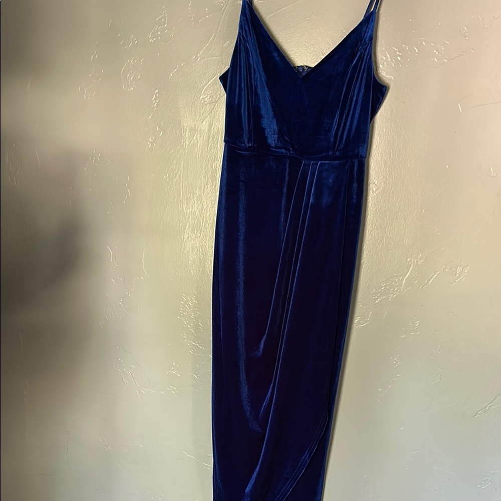 Elegant Lulu’s Blue Velvet Dress